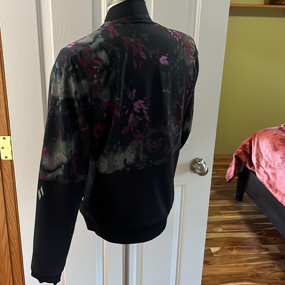 Skechers womens Gowalk Reversible Jacket size small with sz sm sports bra - Picture 6 of 15